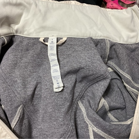 Lululemon Kanto Catch Me Run Cream  Jacket Size 4 - Picture 12 of 13
